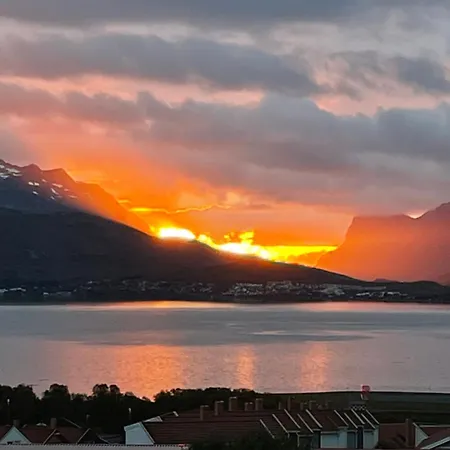 Modern Close To Everything! * Τρόμσο